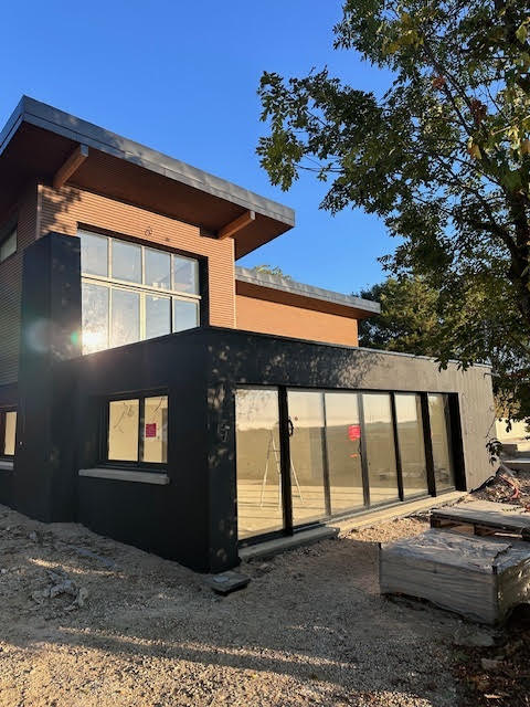 1 enduit + peinture - après 2 - photo-facade-renovee-maison-contemporaine