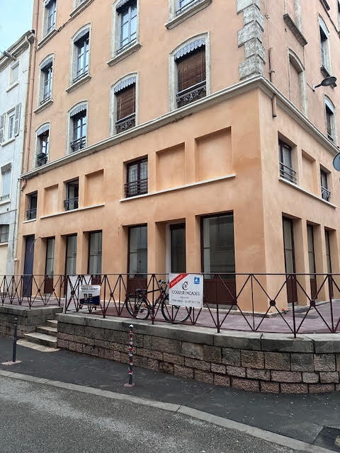 11 enduit - après - photo-petit-immeuble-facade-enduit-rose