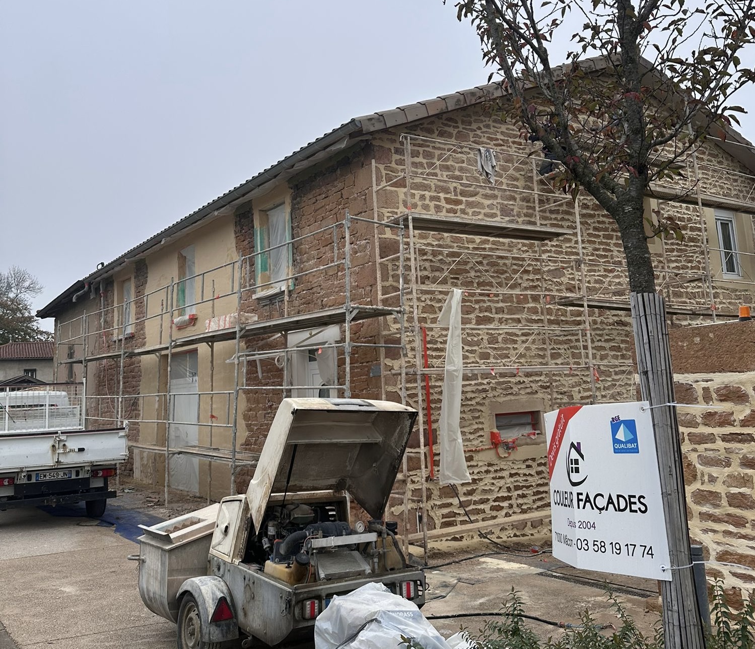 photo-chantier-facade-maison-rejointoiement-up